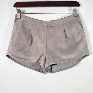 BCBG “Phillipa” Gray Suede Pull-On Shorts Size Small